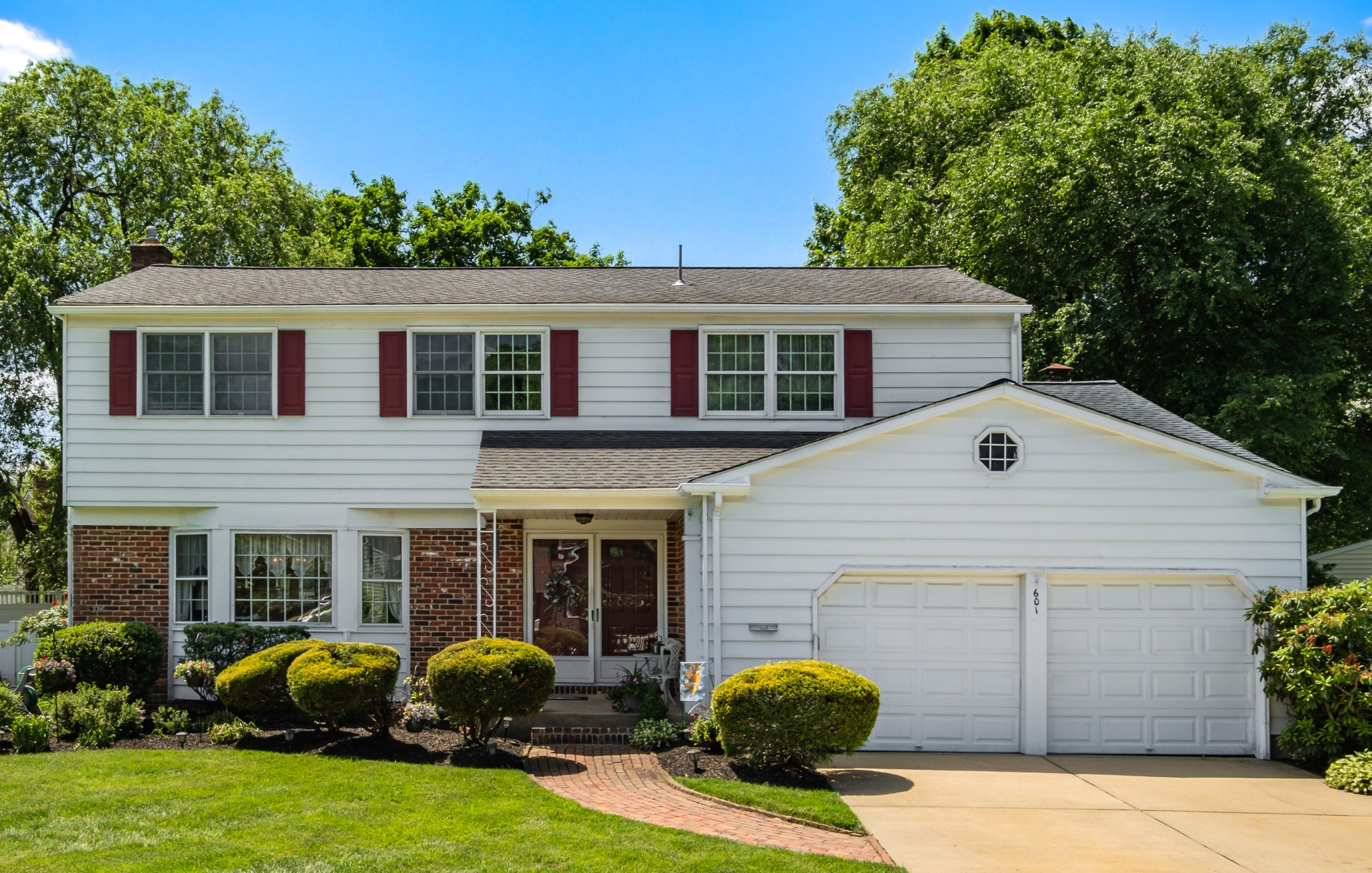 Open House at 601 Norwood Rd, June 7, noon to 2, Kelly Heard Realty